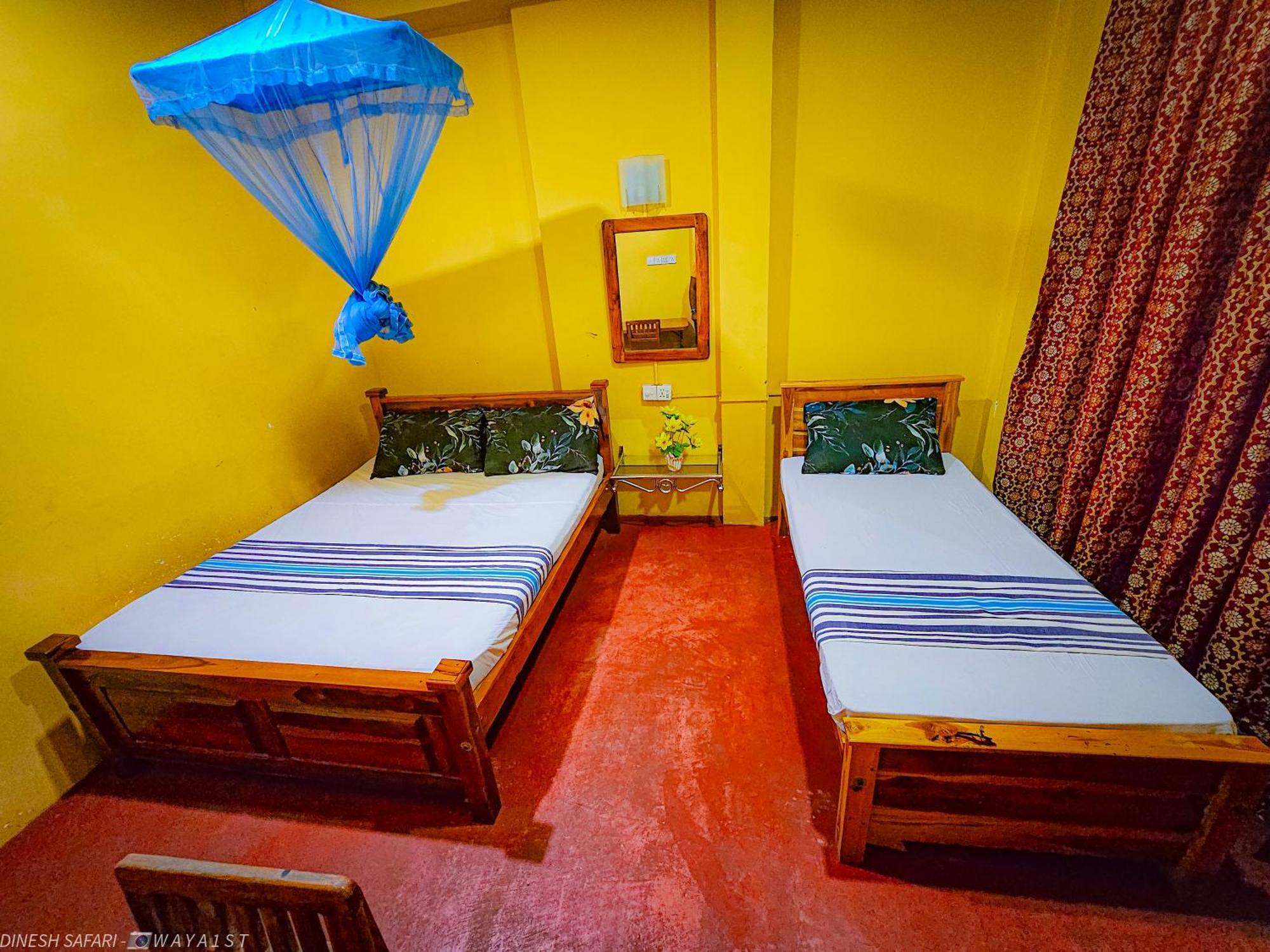 Dinesh Safari Homestay Udawalawe Esterno foto