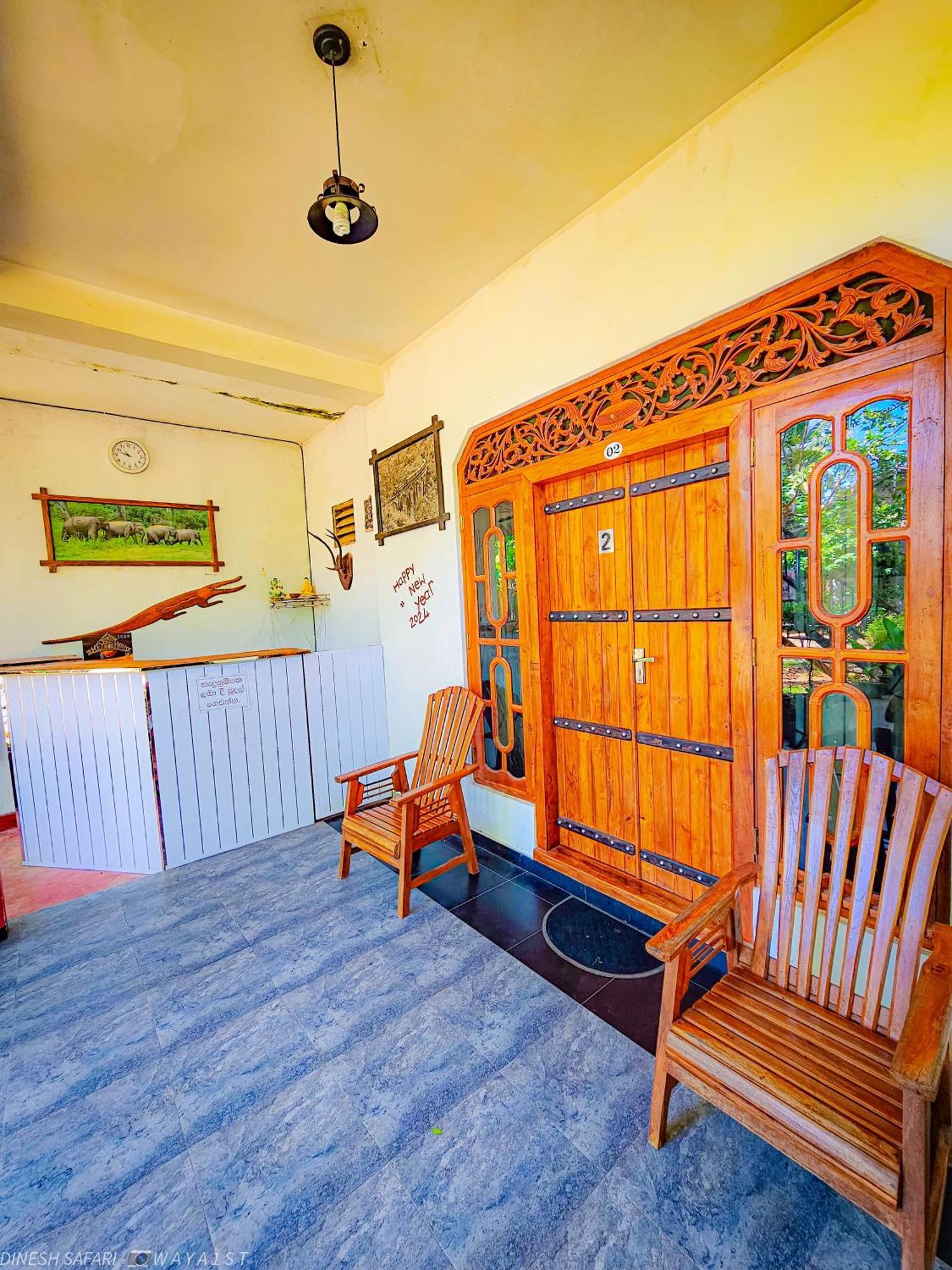 Dinesh Safari Homestay Udawalawe Esterno foto