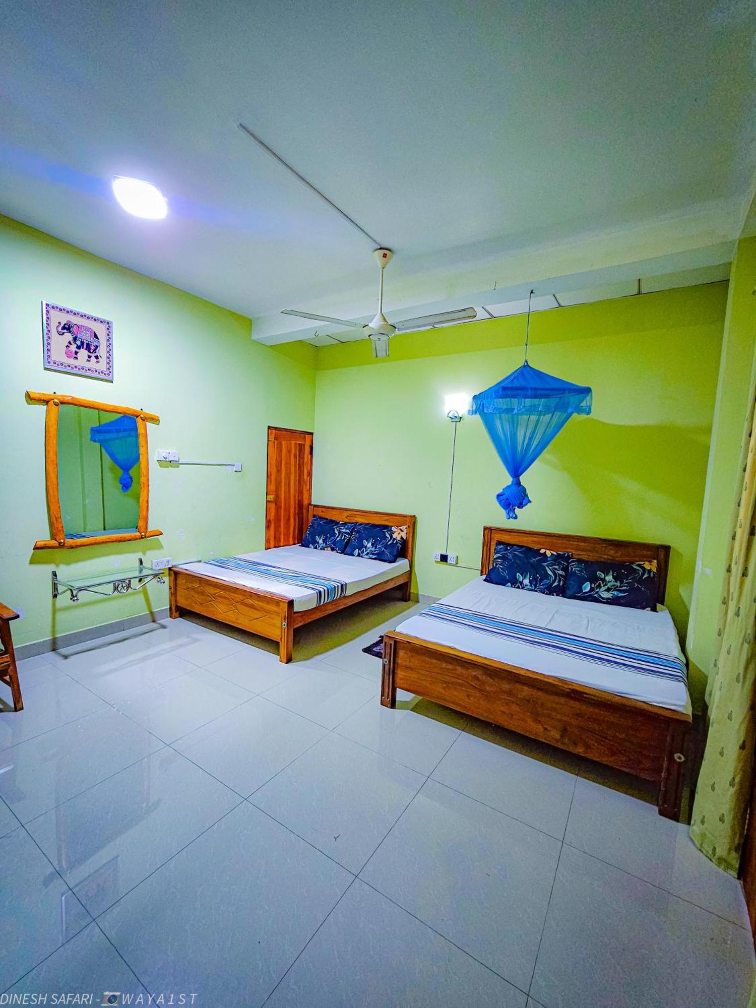 Dinesh Safari Homestay Udawalawe Esterno foto