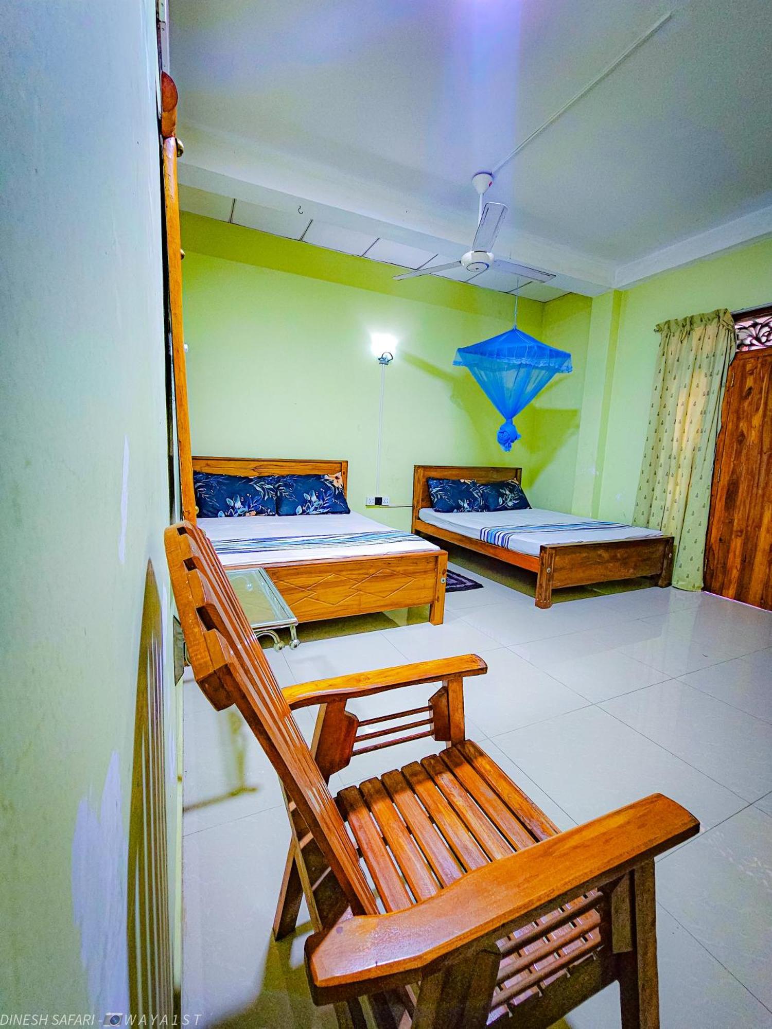 Dinesh Safari Homestay Udawalawe Esterno foto