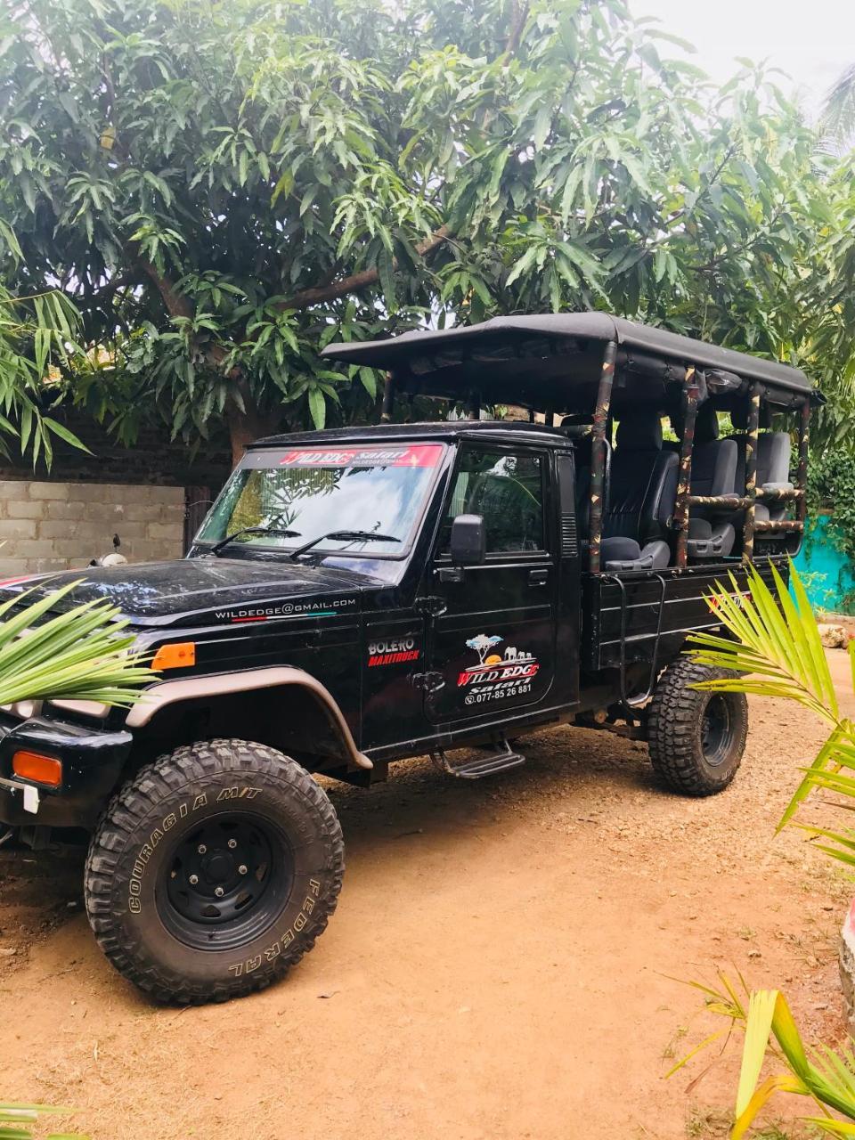 Dinesh Safari Homestay Udawalawe Esterno foto